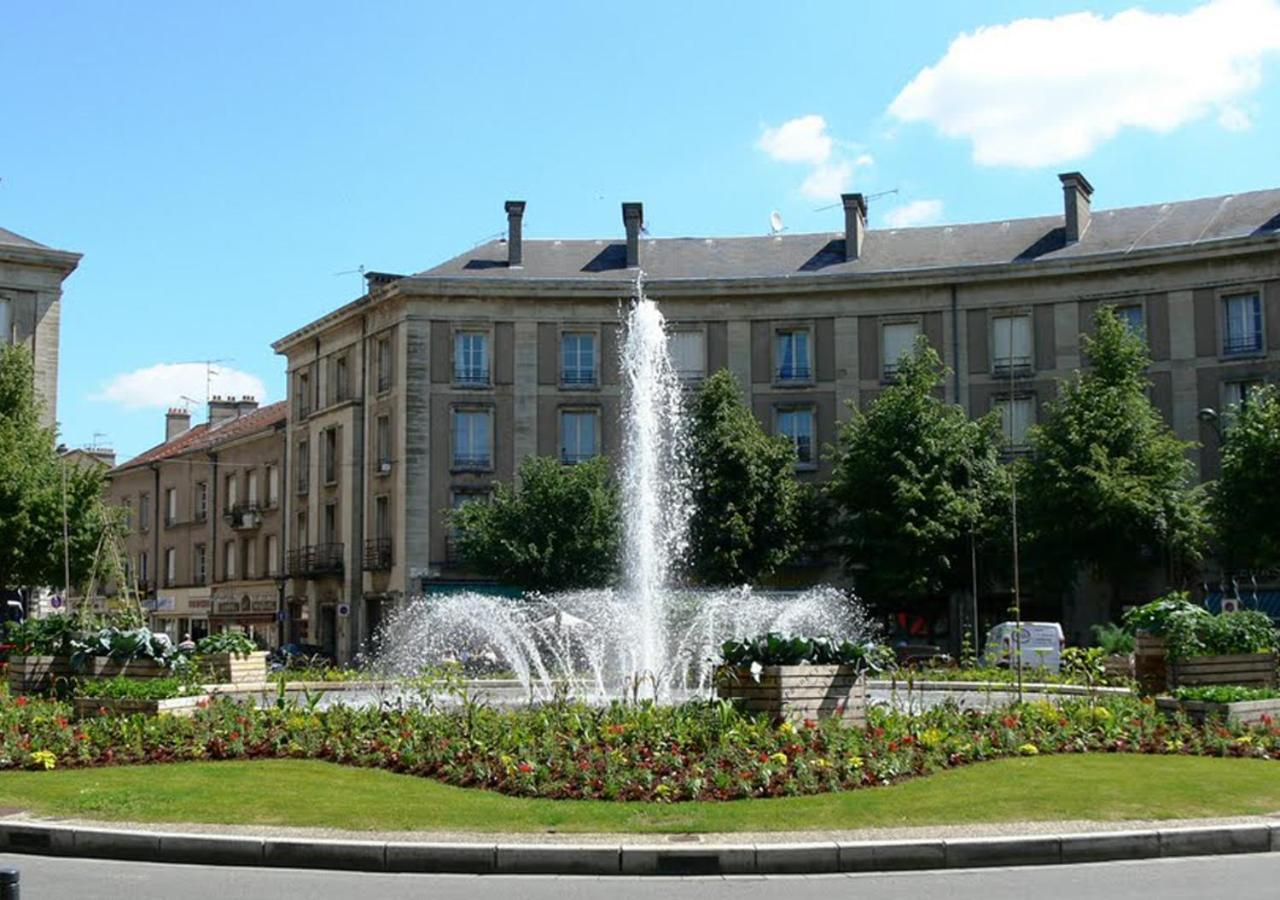 Charmant Appartement Au Coeur De Toul Exterior foto