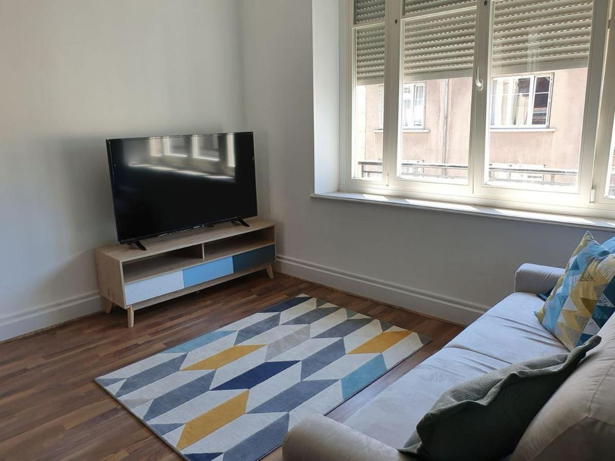 Charmant Appartement Au Coeur De Toul Exterior foto